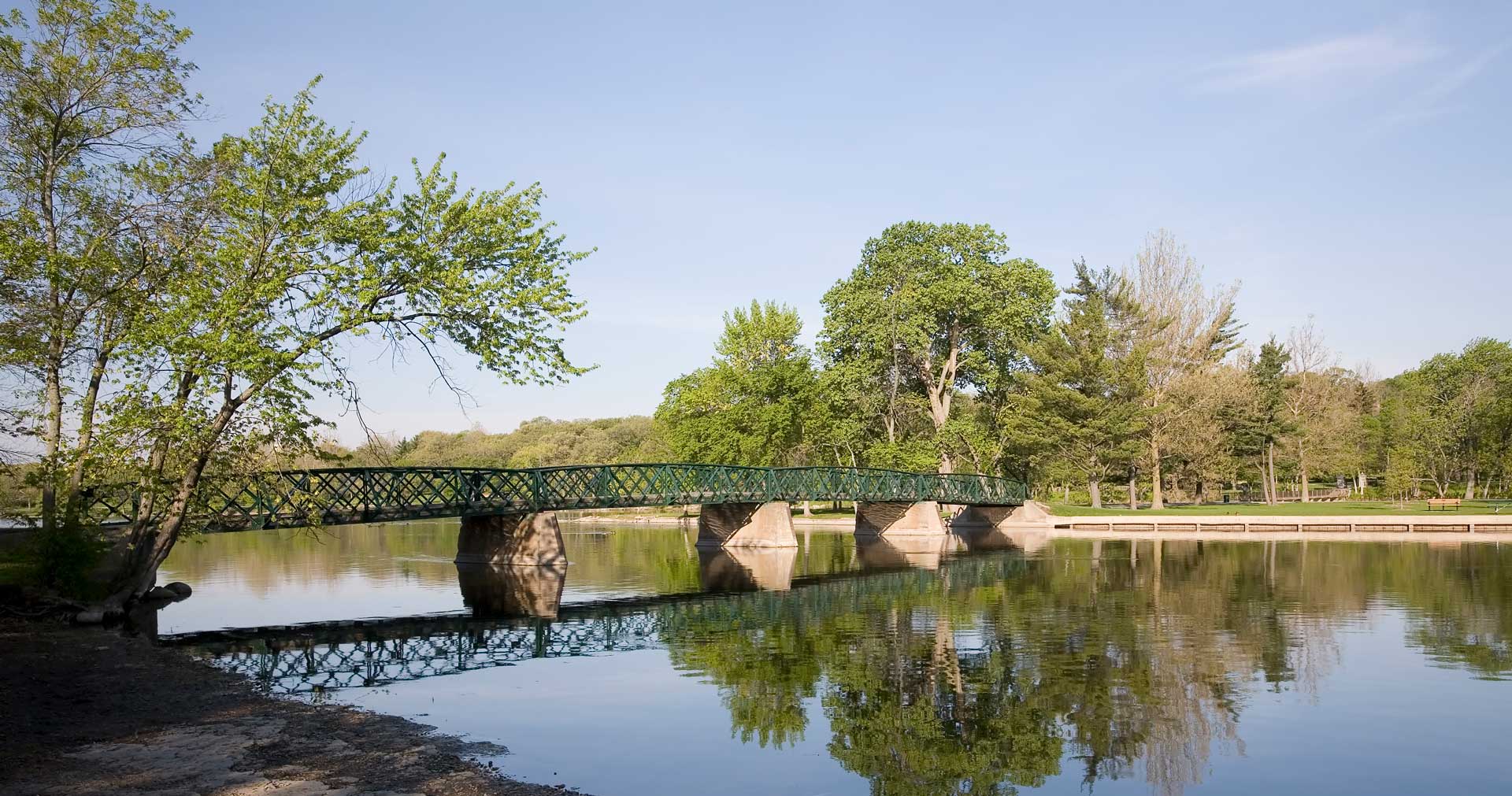 bridge-over-fox-river