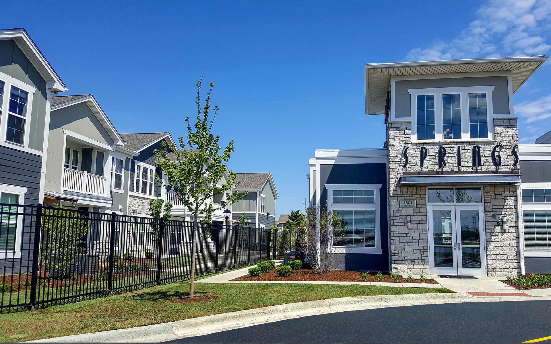 Clubhouse and Apartment Exteriors in Norht Aurora