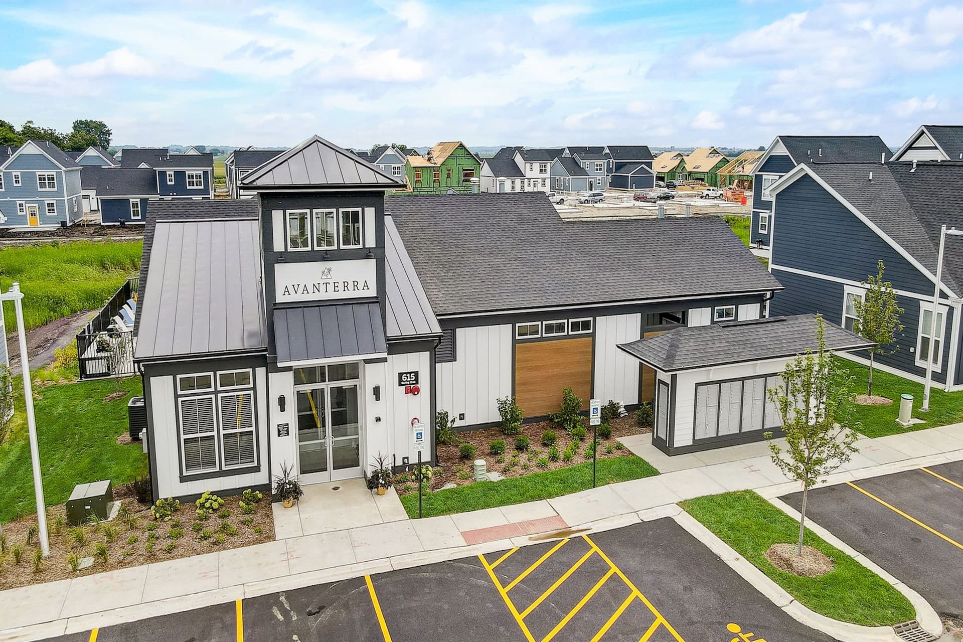 Wolfs Crossing Clubhouse Exterior (1)